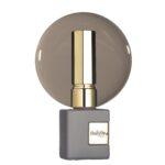 Esmalte semipermanente NailsUp gris taupe con acabado brillante elegante y sofisticado.