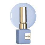 Esmalte semipermanente NailsUp azul pastel suave con acabado elegante y cobertura uniforme.