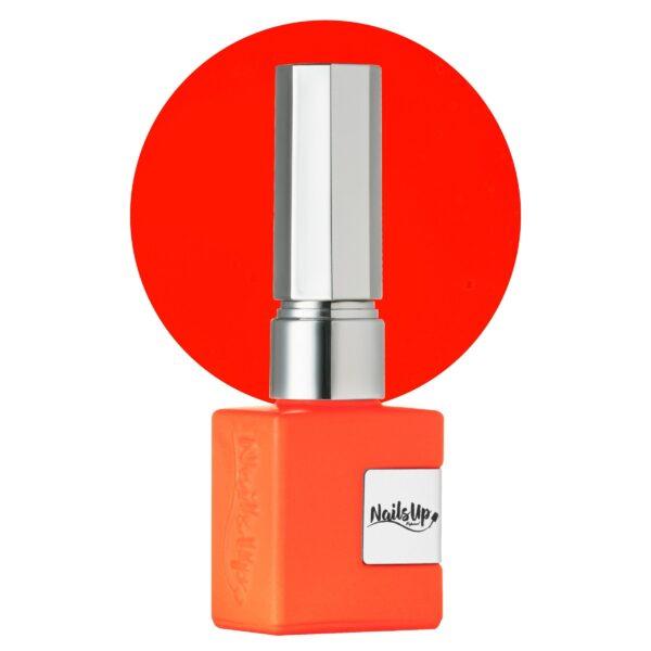 Esmalte semipermanente NailsUp coral neón con acabado vibrante y cobertura uniforme.