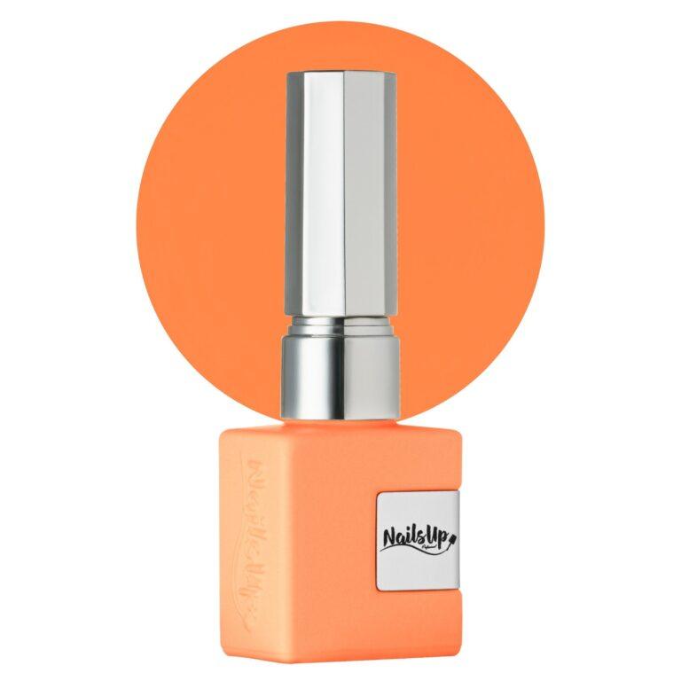 Esmalte semipermanente NailsUp color melocotón pastel neón con acabado suave y luminoso.