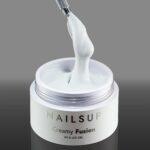 gel UV blanco lechoso NailsUp Creamy Fusion autonivelante construcción uñas