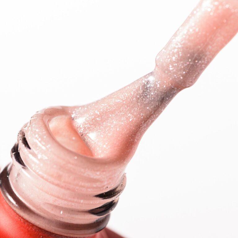 base rubber NailsUp UK 83 8ml dorado refuerzo uñas flexible